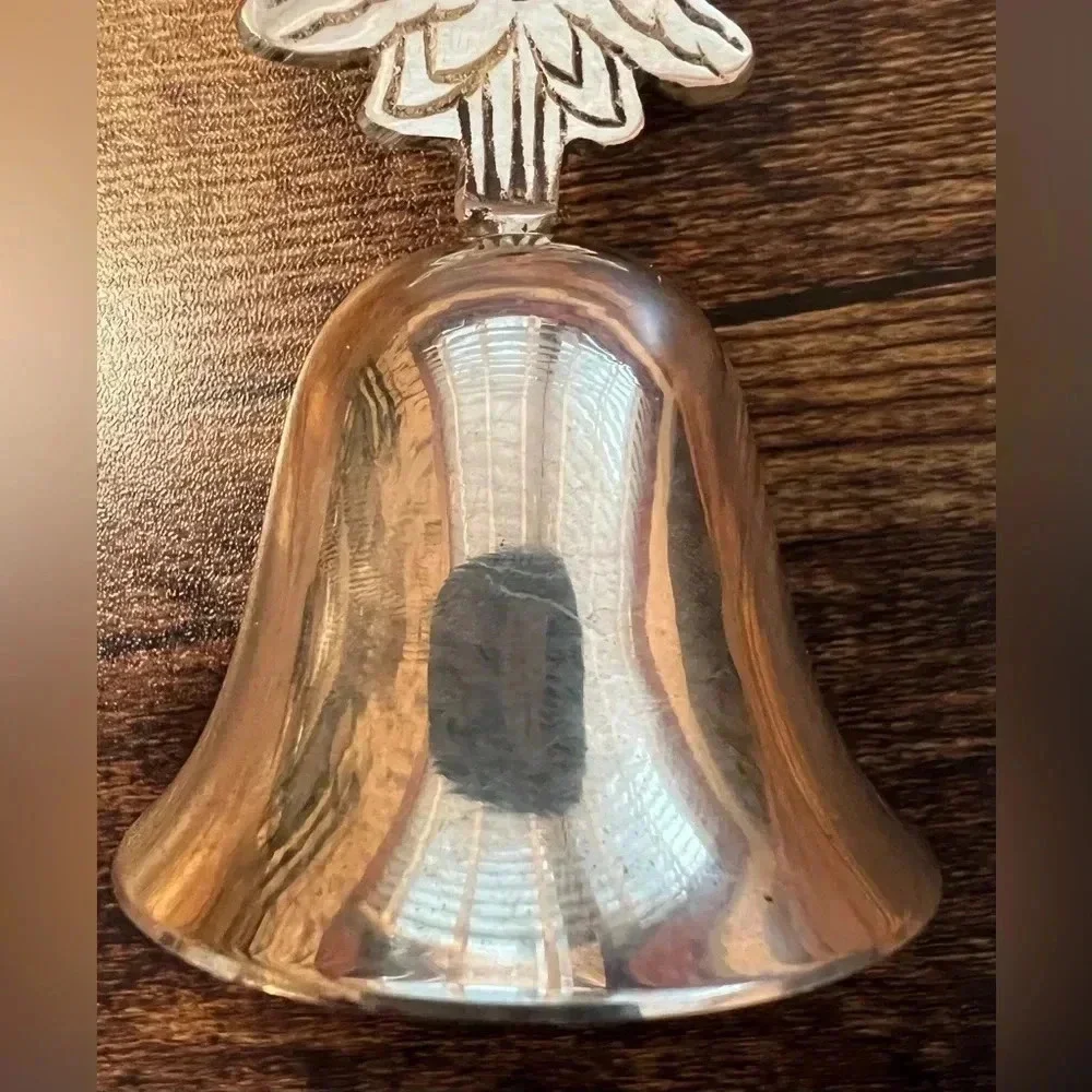 VINTAGE: Solid brass bell.
